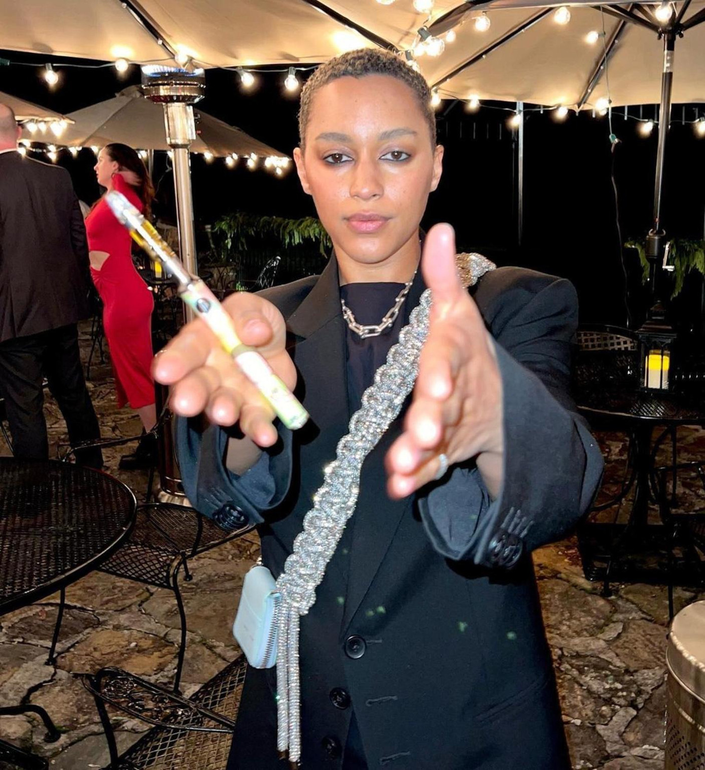 Courtney Hollinquest (trái) và Quinn Whitney Wilson cũng tuyên bố bị Lizzo đối xử tồi tệ trong thời gian làm việc chung. Ảnh: IG.