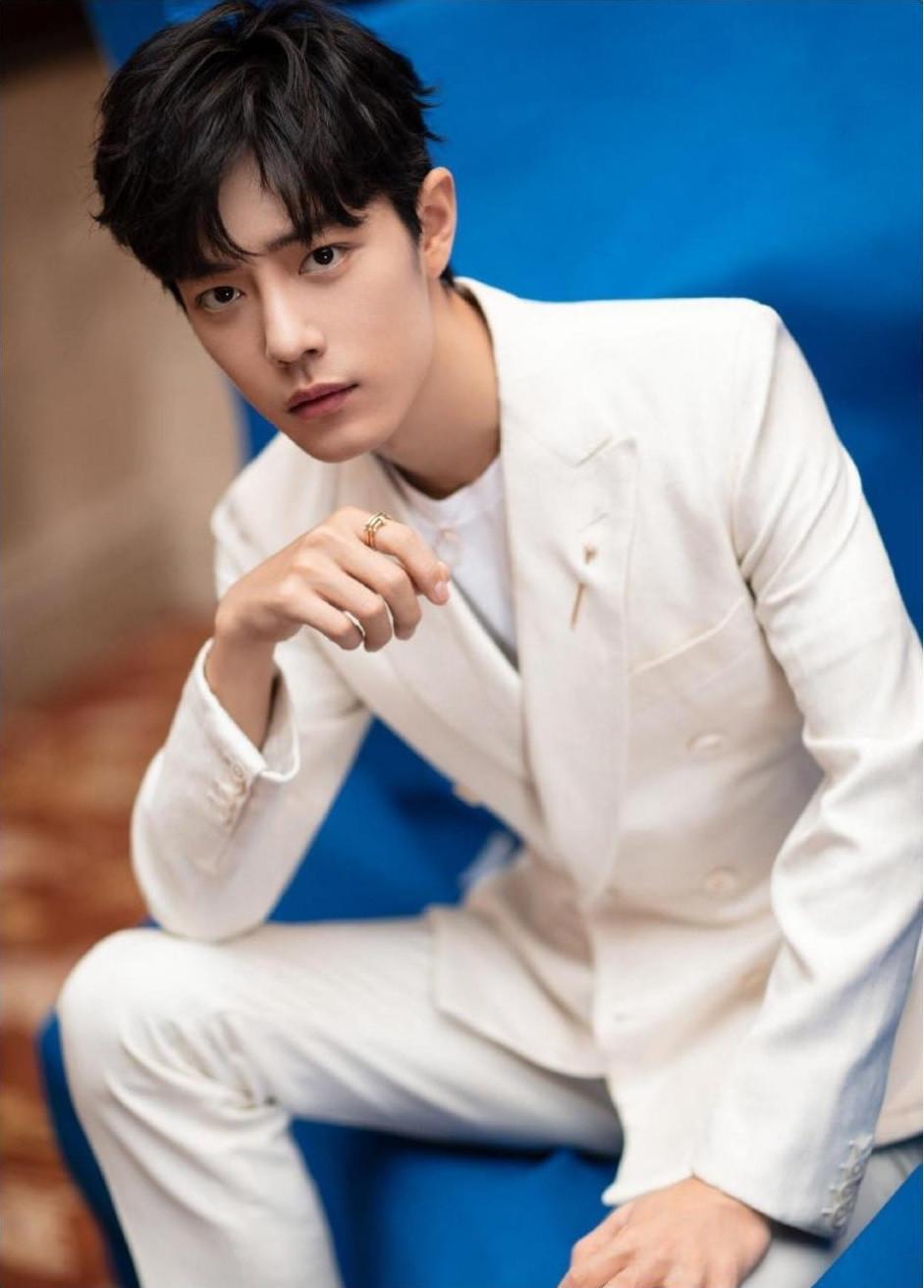 Tiêu Chiến giành vị trí đầu bảng với 80.465 phiếu bầu. Mỹ nam Trần Tình Lệnh luôn là cái tên hàng đầu trong các bảng xếp hạng nhan sắc dành cho nam. Trong cuộc bình chọn của King Choice năm 2021, anh cũng dẫn đầu. Năm 2020, Tiêu Chiến cũng được trang Top Beauty World chọn là người đàn ông đẹp trai nhất thế giới.