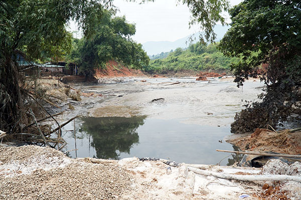 Cận cảnh 33 căn nhà bị lũ bùn thải nhấn chìm ở Lào Cai ảnh 8