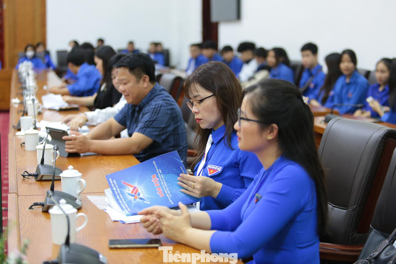 Các đại biểu tham gia diễn đàn "Thanh niên với vấn đề tảo hôn, hôn nhân cận huyết thống và nếp sống văn hoá vùng đồng bào dân tộc thiểu số". Ảnh: Hân Nguyễn.