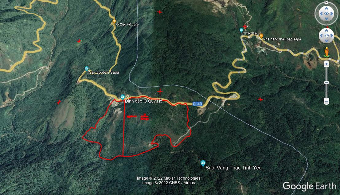 Ví trí khu đất chồng lấn (ô nhỏ khoanh đỏ) nhìn từ trên cao. Ví trí khu đất chồng lấn (ô nhỏ khoanh đỏ) nhìn từ trên cao.