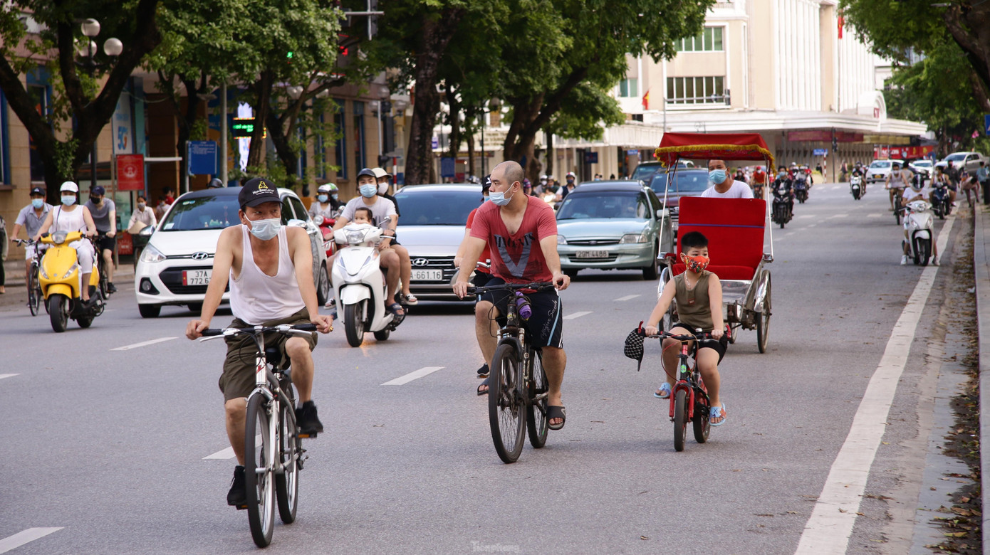 Nhiều người cho rằng xe đạp quanh hồ Gươm là lựa chọn lý tưởng.