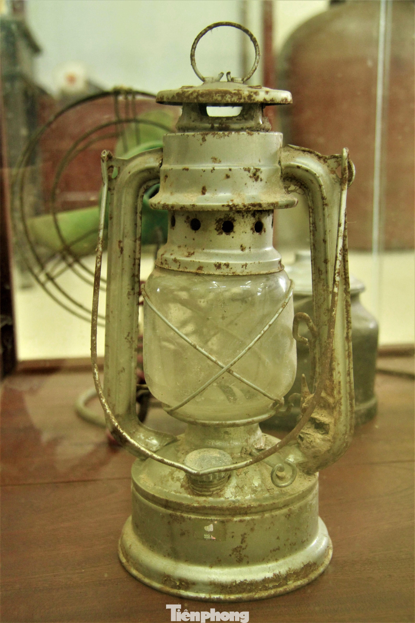 Người dân trong làng đã biến ngôi nhà toàn cỏ dại thành bảo tàng lưu giữ, trưng bày hiện vật độc đáo, "độc nhất vô nhị" với mong muốn tái hiện rõ nét, đậm chất quá trình hình thành và phát triển của xã Yên Mỹ.