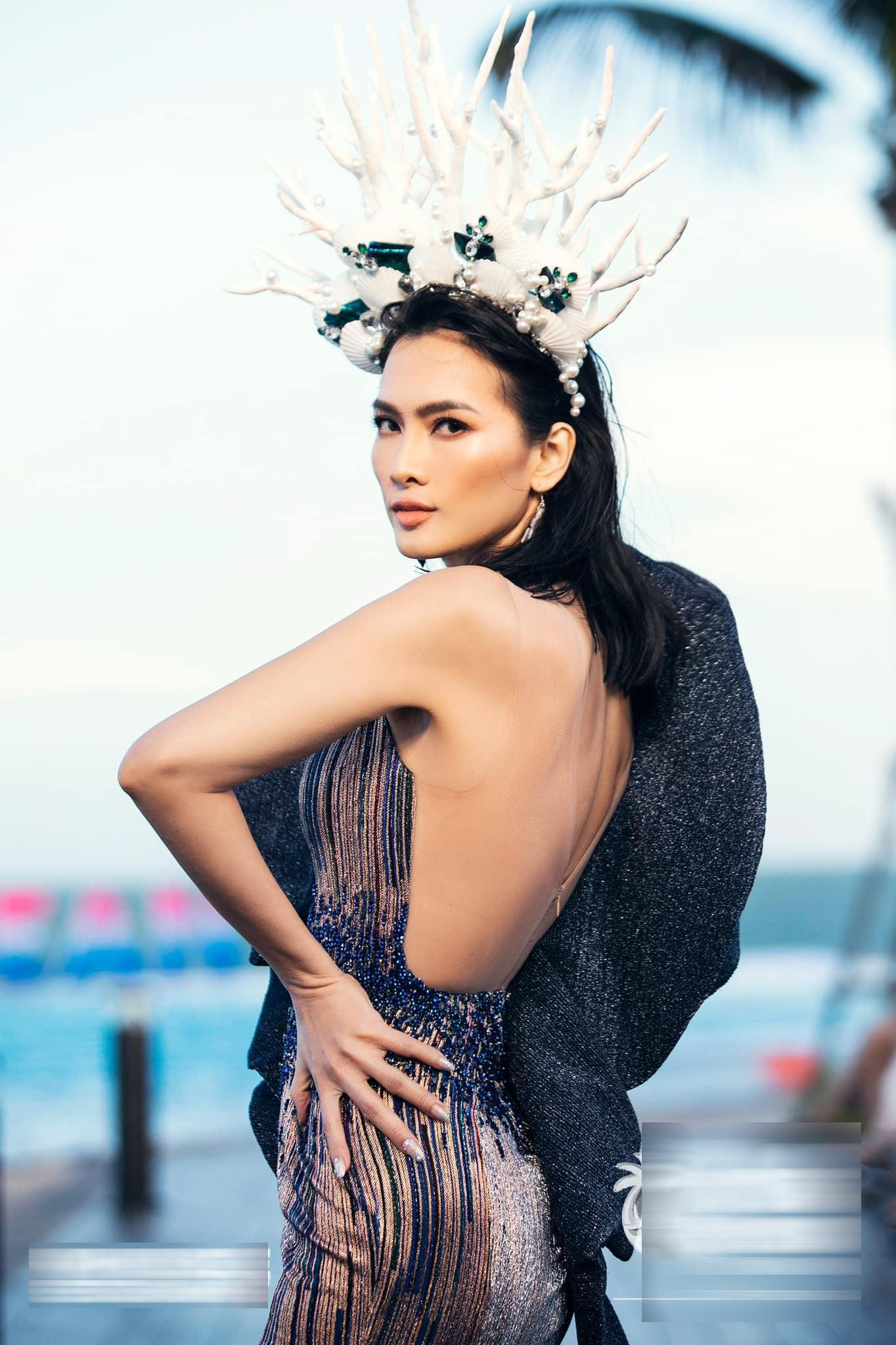 Những năm gần đây Anh Thư có phần khá im ắng nhưng với sự tái xuất lần này, các fans đang mong chờ sự quay trở lại ấn tượng của một người mẫu, diễn viên đình đám một thời.