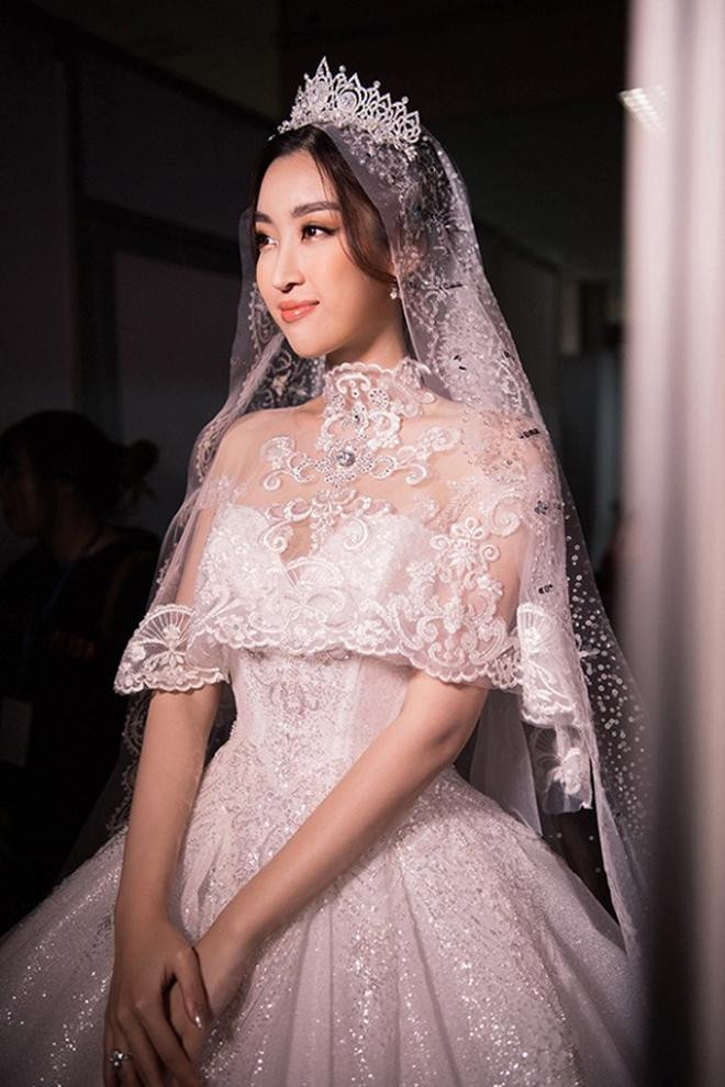 Vẻ đẹp ngọt ngào như công chúa của cô đã chinh phục nhiều khán giả.