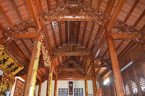 Ngôi nhà gỗ lim giá bạc tỷ của lão nông Hải Phòng ảnh 12