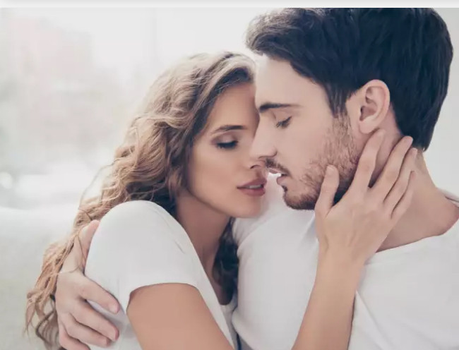 Một trong những lý do khiến 'yêu' sau mỗi cuộc cãi vã trở nên mãnh liệt là vì chúng ta đang ở trong trạng thái tâm trí cực kỳ xáo trộn. Một trong những lý do khiến 'yêu' sau mỗi cuộc cãi vã trở nên mãnh liệt là vì chúng ta đang ở trong trạng thái tâm trí cực kỳ xáo trộn.