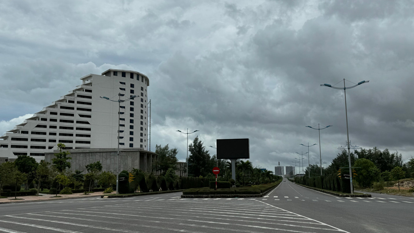 Con đường mang tên Đại tướng Võ Nguyên Giáp chạy dọc bờ biển Bảo Ninh, TP. Đồng Hới. Con đường mang tên Đại tướng Võ Nguyên Giáp chạy dọc bờ biển Bảo Ninh, TP. Đồng Hới.