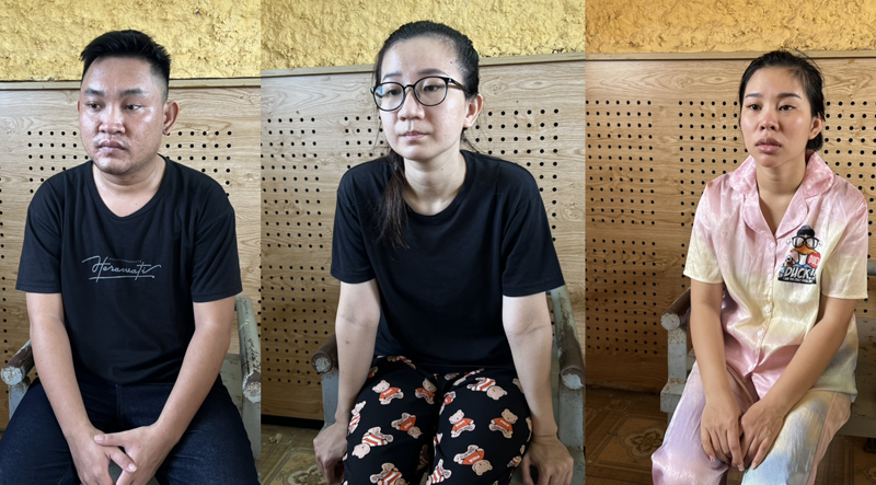 Một nhóm tội phạm sử dụng công nghệ cao bị Công an Quảng Bình triệt phá. Một nhóm tội phạm sử dụng công nghệ cao bị Công an Quảng Bình triệt phá.