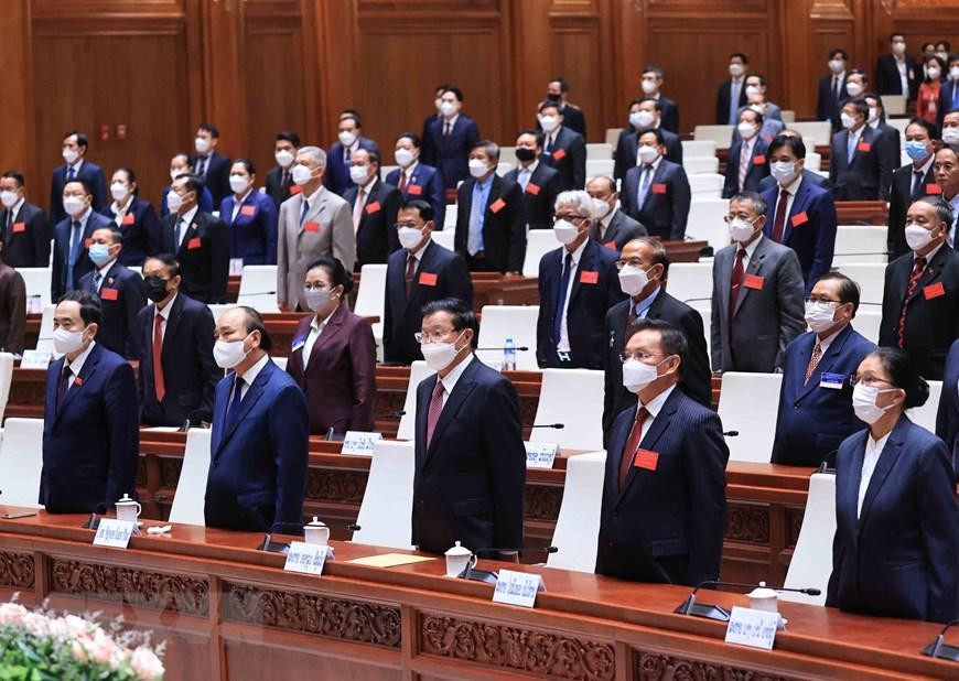 Chủ tịch nước Nguyễn Xuân Phúc cùng các vị lãnh đạo Đảng, Nhà nước Lào dự Lễ bàn giao và khánh thành Tòa Nhà Quốc hội mới. (Ảnh: Thống Nhất/TTXVN) Chủ tịch nước Nguyễn Xuân Phúc cùng các vị lãnh đạo Đảng, Nhà nước Lào dự Lễ bàn giao và khánh thành Tòa Nhà Quốc hội mới. (Ảnh: Thống Nhất/TTXVN)