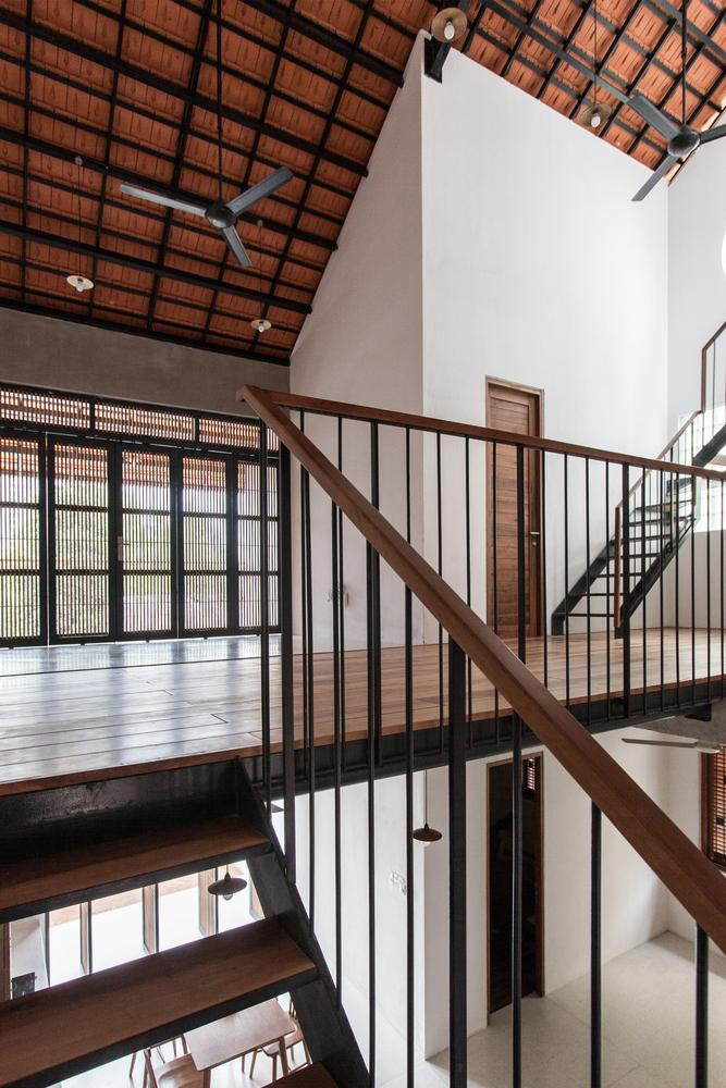 Không gian tầng 2.