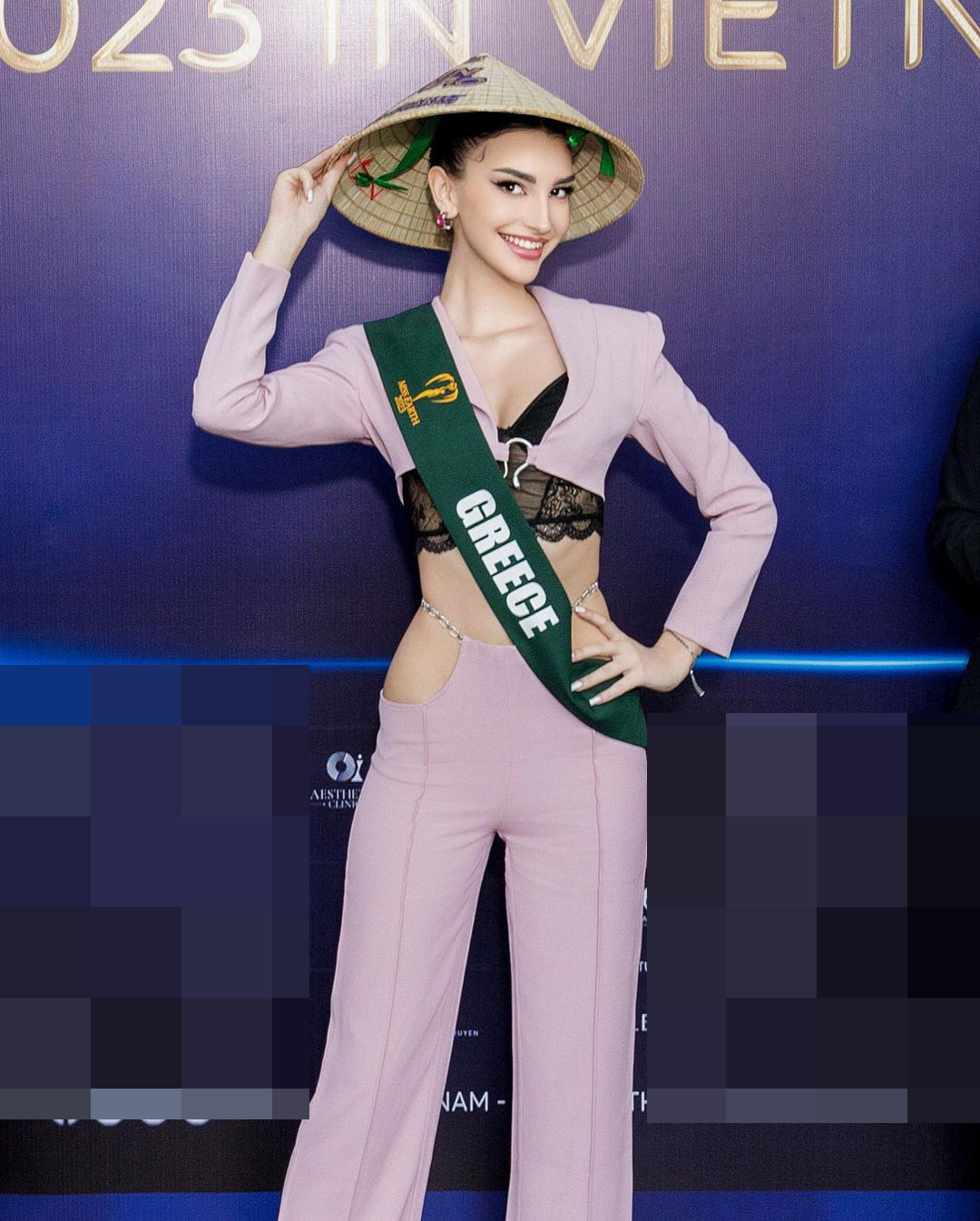 Đêm chung kết Hoa hậu Trái Đất - Miss Earth 2023 dự kiến diễn ra tại Trung tâm Hội chợ và Triển lãm Sài Gòn - SECC TPHCM, bao gồm các phần thi: Trình diễn trang phục áo dài (chọn top 40), trình diễn trang phục áo tắm (chọn top 21, trong đó một thí sinh được khán giả bình chọn), thi trang phục dạ hội (chọn top 15), thi thuyết trình với chủ đề về bảo vệ môi trường và phát triển bền vững, sau đó chọn top 4 thí sinh vào phần thi ứng xử.