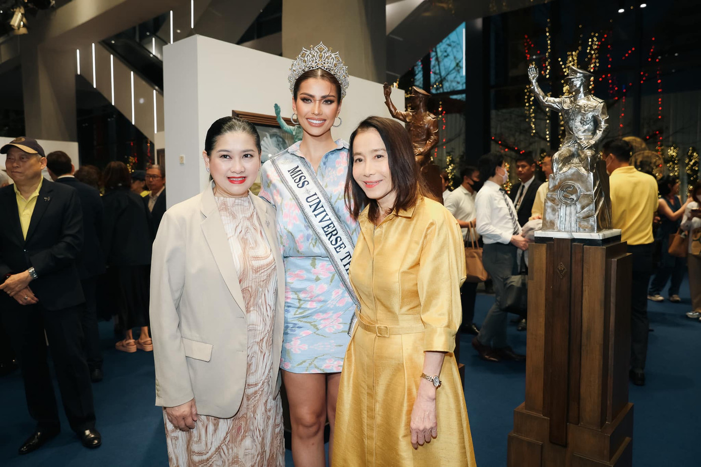 Vào năm 2019, Anntonia Porsild giành danh hiệu Hoa hậu Siêu quốc gia nhưng tên tuổi cô vẫn ít được quan tâm ở xứ sở chùa vàng. Có thể nói, việc giành ngôi vị Á hậu 1 tại Hoa hậu Hoàn vũ 2023 đã giúp sự nghiệp của người đẹp bước lên một nấc thang mới. Anntonia hiện là cái tên đình đám nhất trong giới hoa hậu ở Thái Lan.