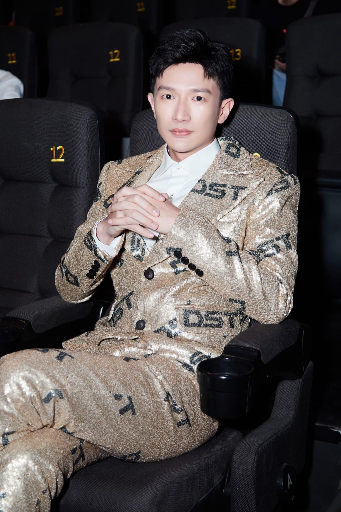 Dược Sĩ Tiến khẳng định bản thân không “cố tình chơi trội” khi phát hàng cùng lúc nhiều MV quảng bá phim.