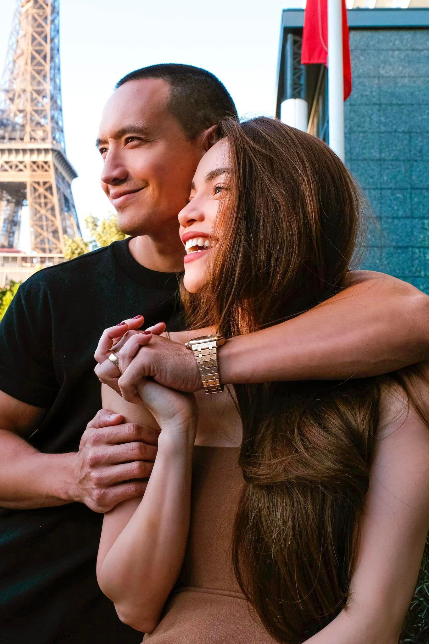 Hồ Ngọc Hà cho biết Kim Lý đã trưởng thành hơn từ khi có Lisa và Leon. Hồ Ngọc Hà cho biết Kim Lý đã trưởng thành hơn từ khi có Lisa và Leon.