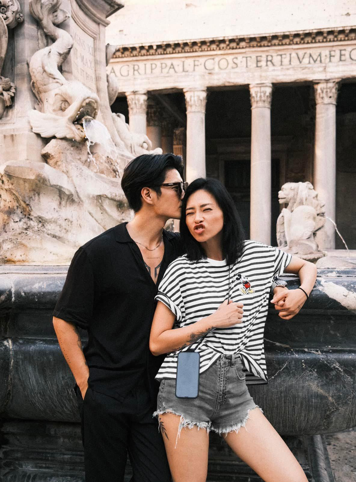 Ngô Thanh Vân và Huy Trần liên tục phát "cẩu lương" kể từ sau khi chính thức "về chung một nhà" Ngô Thanh Vân và Huy Trần liên tục phát "cẩu lương" kể từ sau khi chính thức "về chung một nhà"