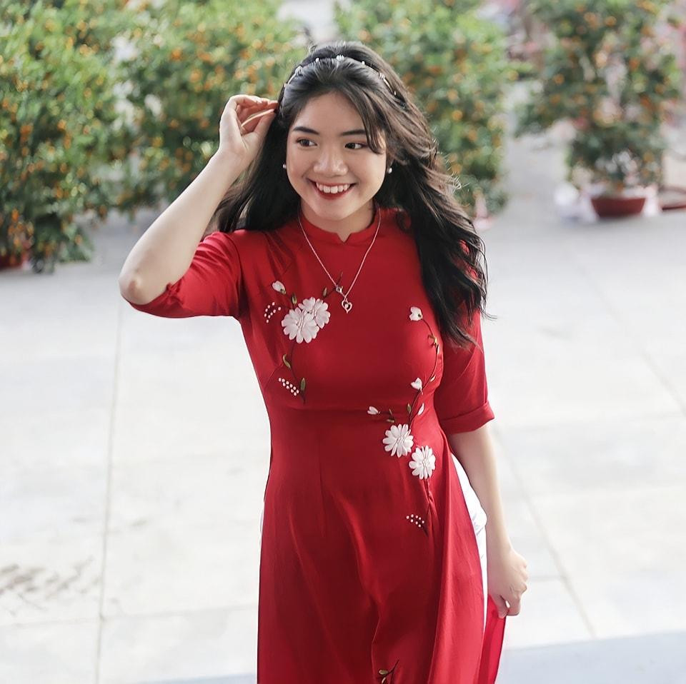 Bích Ngọc đã chinh phục thành công tấm vé học bổng của Chính phủ Ba Lan. Bích Ngọc đã chinh phục thành công tấm vé học bổng của Chính phủ Ba Lan.