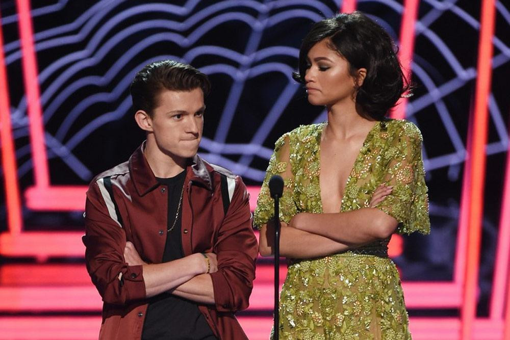 Nếu tin đồn là thật, mình chờ gì không làm đám cưới luôn Tom ơi! Nếu tin đồn là thật, mình chờ gì không làm đám cưới luôn Tom ơi!