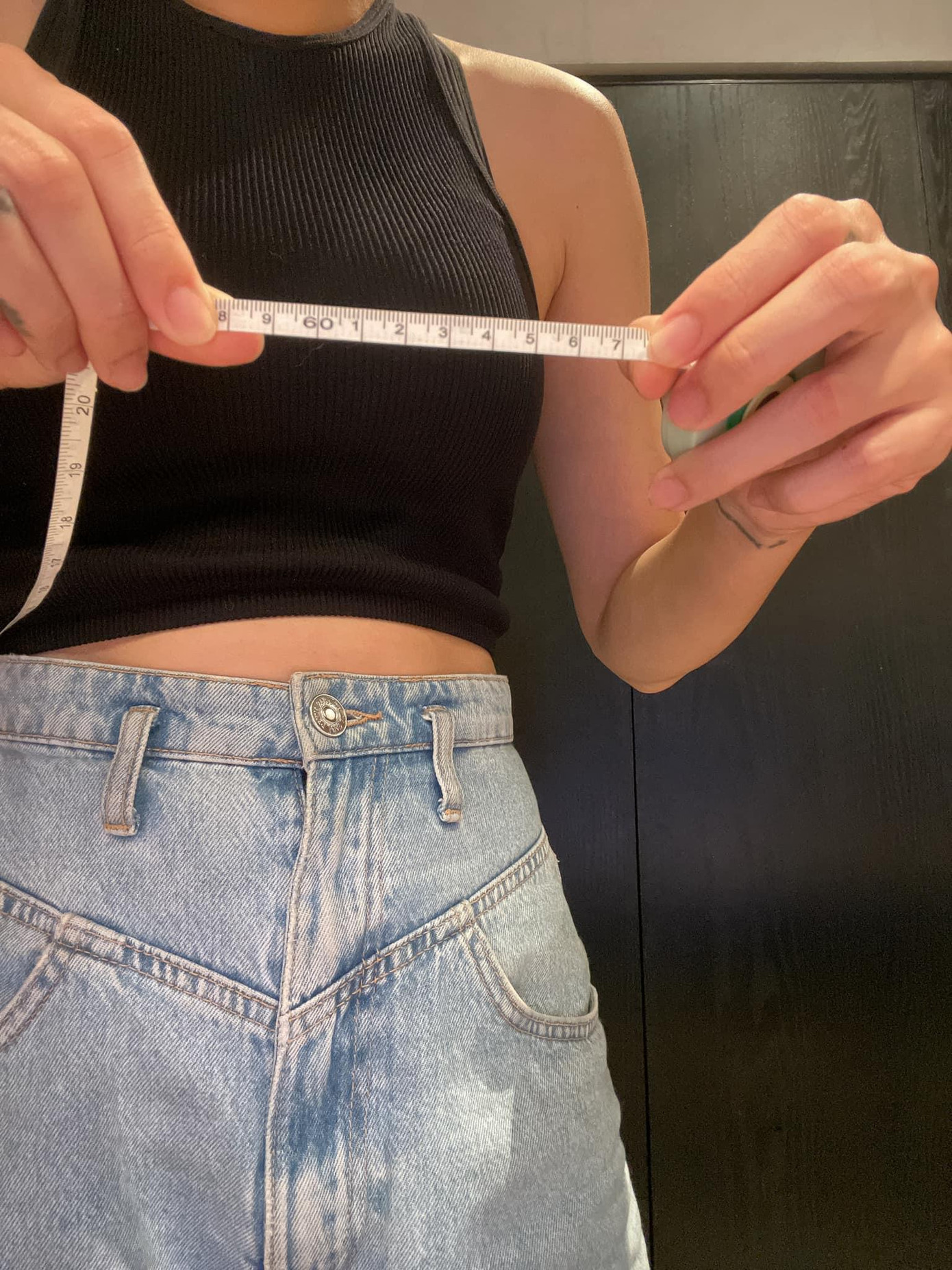 Trước đó, Tóc Tiên không ngại công khai hình ảnh tăng cân của bản thân. Trước đó, Tóc Tiên không ngại công khai hình ảnh tăng cân của bản thân.