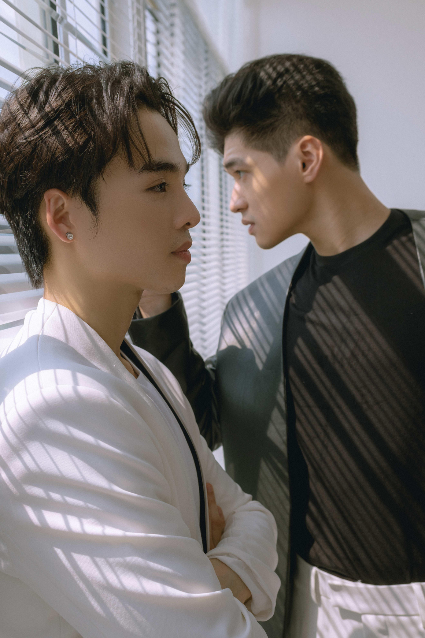 Tun Phạm và Ma Ran Đô được các fan tích cực đẩy thuyền. Tun Phạm và Ma Ran Đô được các fan tích cực đẩy thuyền.