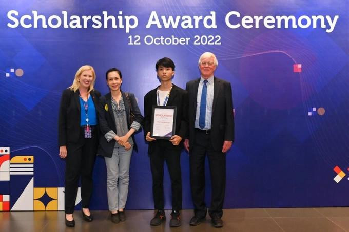 Chàng trai 19 tuổi luôn chủ động đi tìm cơ hội cho mình. Ảnh: NVCC Chàng trai 19 tuổi luôn chủ động đi tìm cơ hội cho mình. Ảnh: NVCC