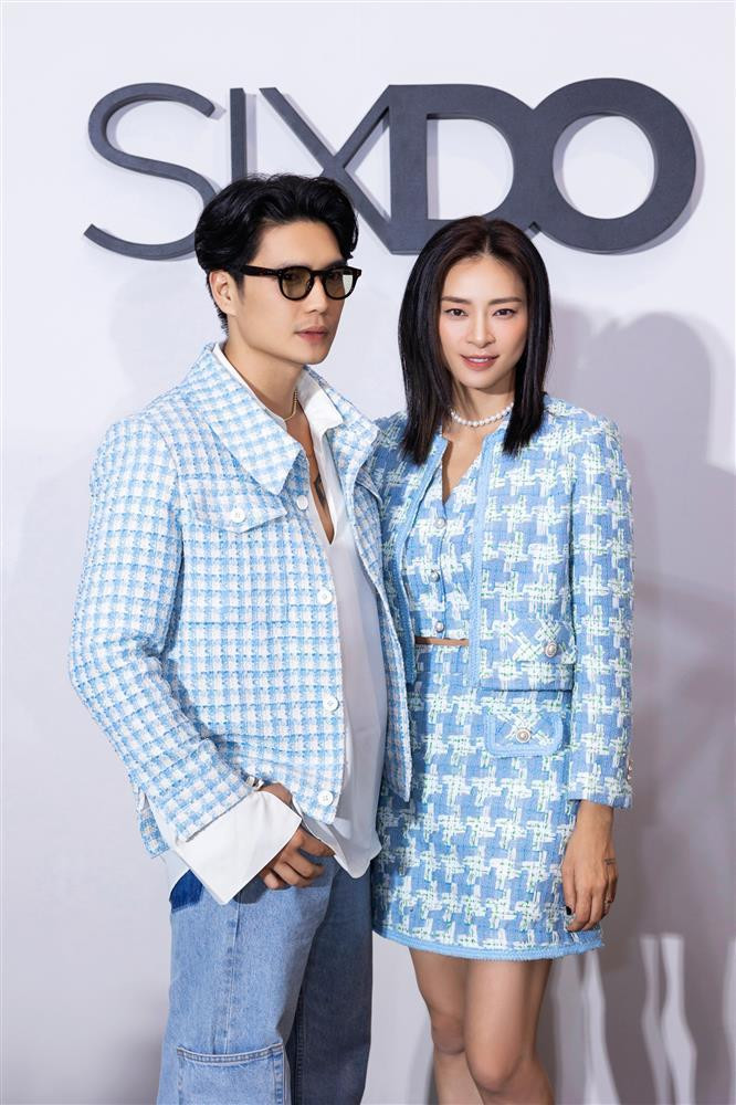 Vợ chồng Ngô Thanh Vân tình tứ xuất hiện bên nhau.