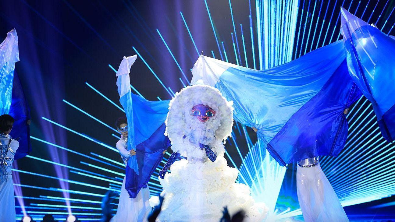 Và cuối cùng, mascot trẻ nhất chương trình - Lady Mây đã về đích ở vị trí thứ ba. Và cuối cùng, mascot trẻ nhất chương trình - Lady Mây đã về đích ở vị trí thứ ba.