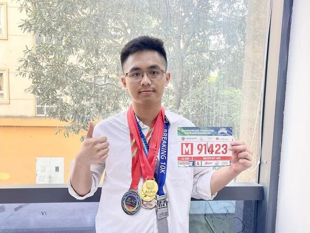 Quý Anh là gương mặt ít tuổi nhất trong 7 người đạt 9.0 IELTS tại Việt Nam. Ảnh: FBNV. Quý Anh là gương mặt ít tuổi nhất trong 7 người đạt 9.0 IELTS tại Việt Nam. Ảnh: FBNV.