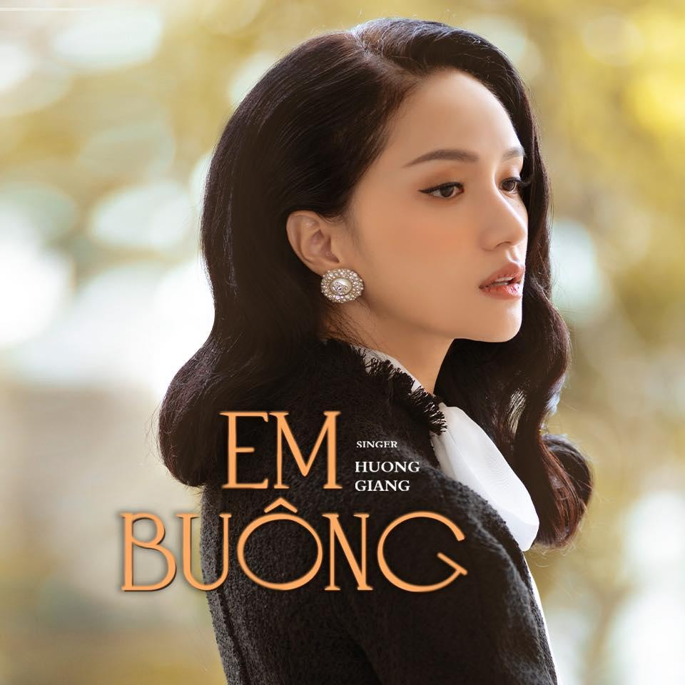 Sau khi "comeback" chưa lâu, cả MV và kênh YouTube của Hoa hậu Hương Giang biến mất không dấu vết. Sau khi "comeback" chưa lâu, cả MV và kênh YouTube của Hoa hậu Hương Giang biến mất không dấu vết.