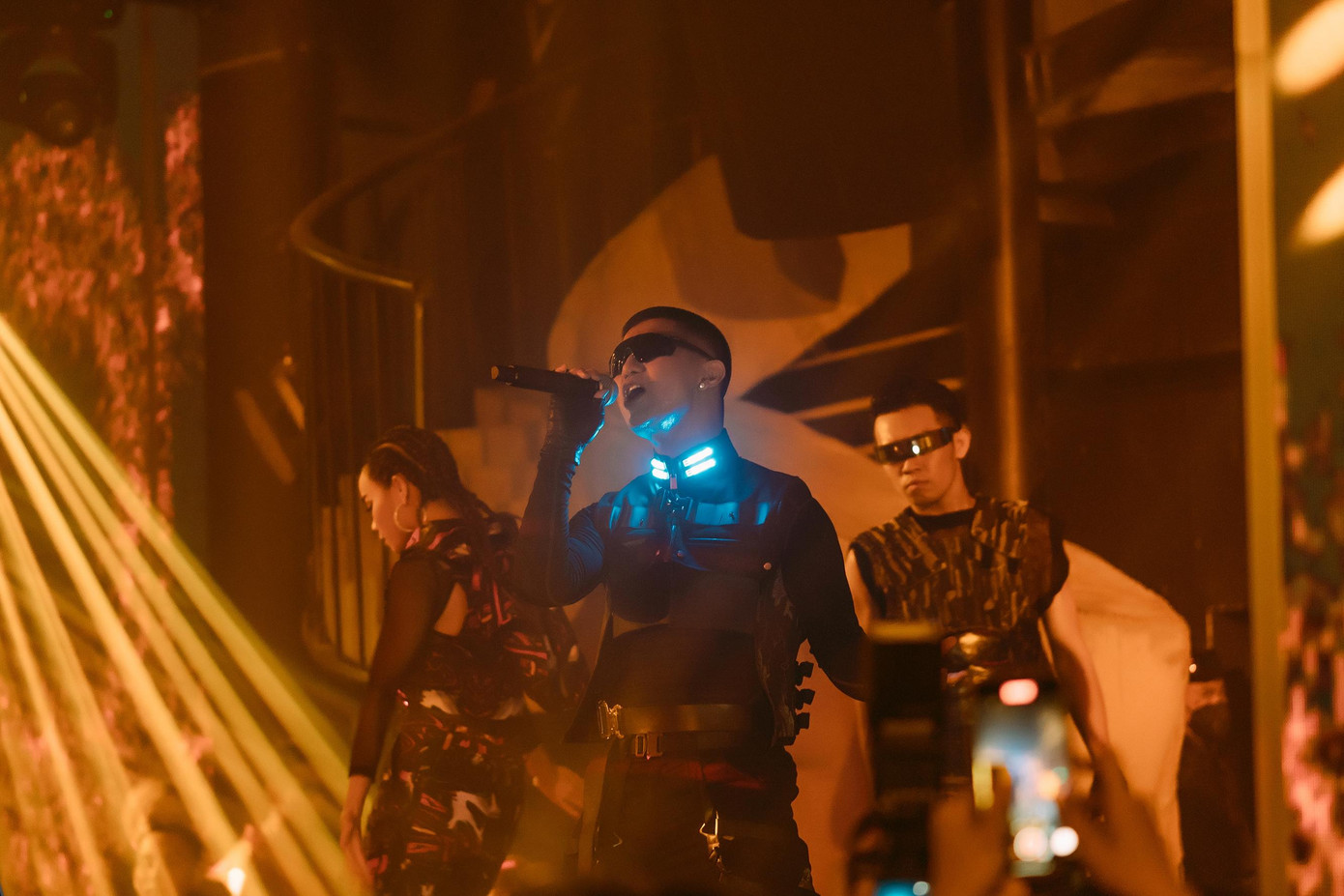 Cường Seven không cảm giác lo sợ hay áp lực khi đụng độ cùng Tóc Tiên Cường Seven không cảm giác lo sợ hay áp lực khi đụng độ cùng Tóc Tiên