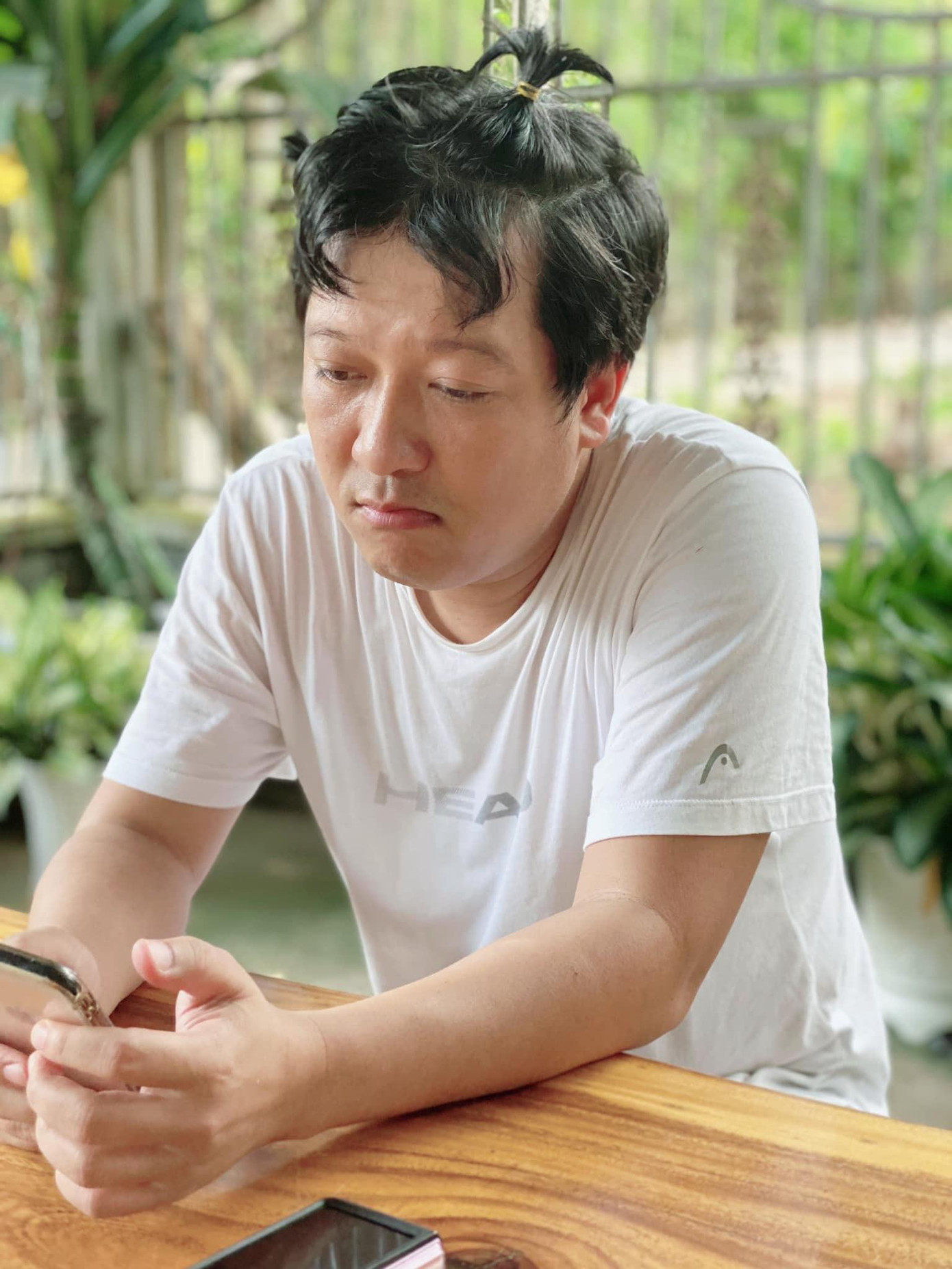 Trường Giang cho biết bản thân bị mất ngủ trầm trọng.