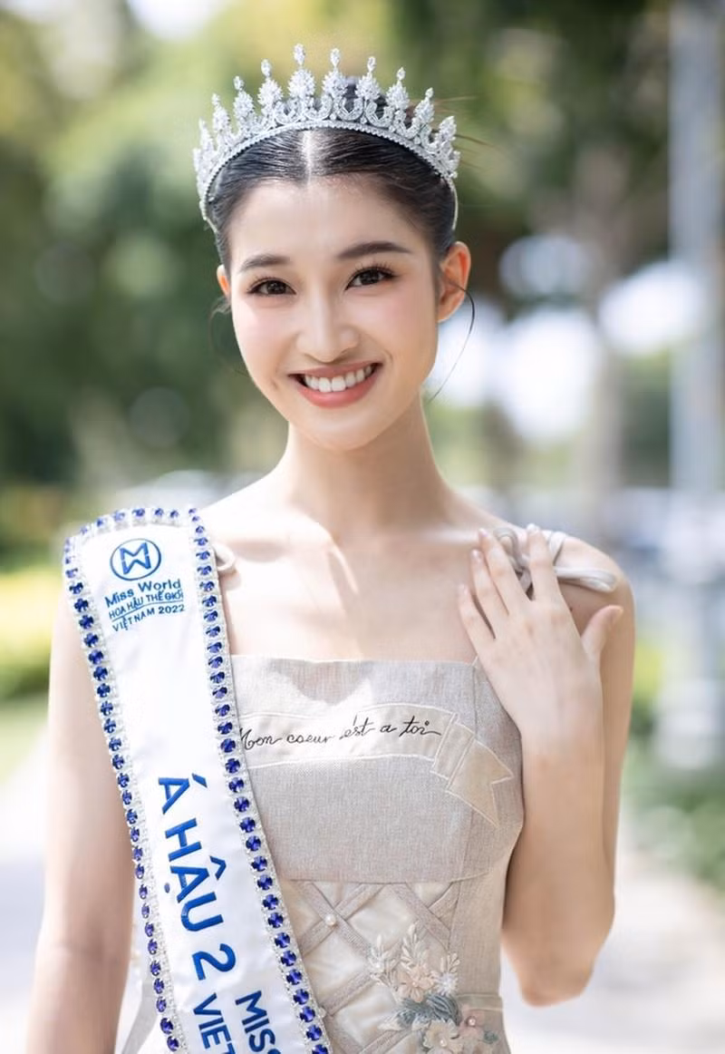 Sự trùng hợp giữa hai cô gái tên "Nhi" khiến người hâm mộ thích thú.