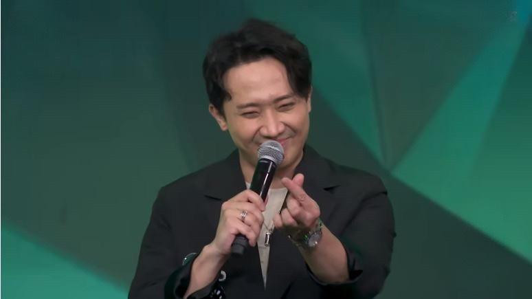 Nam MC luôn dành những lời ngọt ngào cho bà xã ở mọi nơi mọi lúc. Nam MC luôn dành những lời ngọt ngào cho bà xã ở mọi nơi mọi lúc.