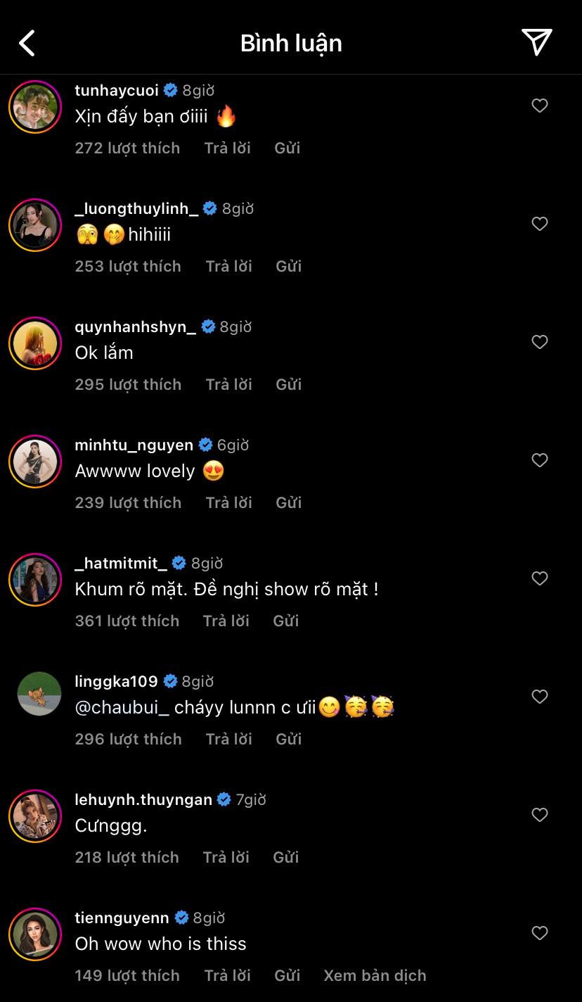 Bạn bè bày tỏ sự ngưỡng mộ trước khoảnh khắc hạnh phúc này. Bạn bè bày tỏ sự ngưỡng mộ trước khoảnh khắc hạnh phúc này.