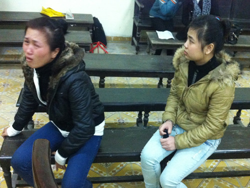 Bị cáo bật khóc khi nghe tòa tuyên án