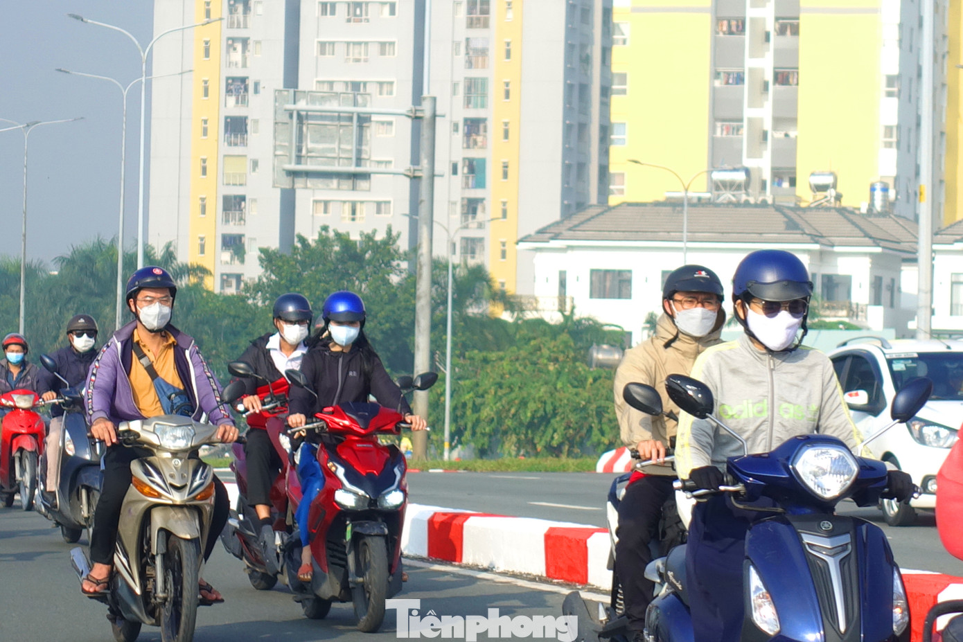 Cơ quan khí tượng dự báo sẽ có một đợt giảm mưa kéo dài 3 - 5 ngày xảy ra trong tuần đầu và tuần giữa tháng 8 tại khu vực TPHCM. (Ảnh minh họa: Hữu Huy) Cơ quan khí tượng dự báo sẽ có một đợt giảm mưa kéo dài 3 - 5 ngày xảy ra trong tuần đầu và tuần giữa tháng 8 tại khu vực TPHCM. (Ảnh minh họa: Hữu Huy)