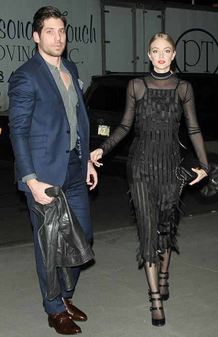 Chuyển ít biết về 'một nửa' của những thiên thần nội y ảnh 4