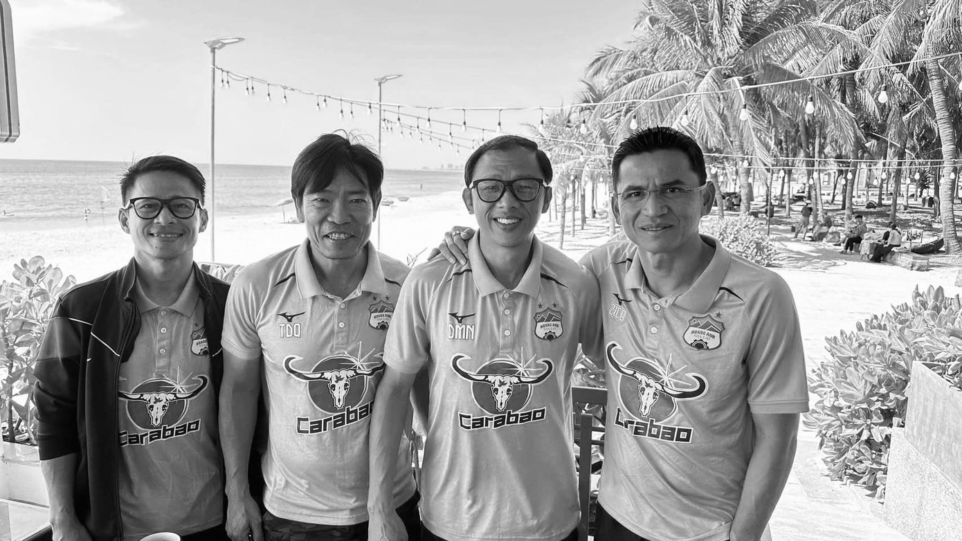 Theo Kiatisuk, Dương Minh Ninh thường hay dẫn anh đi các nơi có view đẹp.