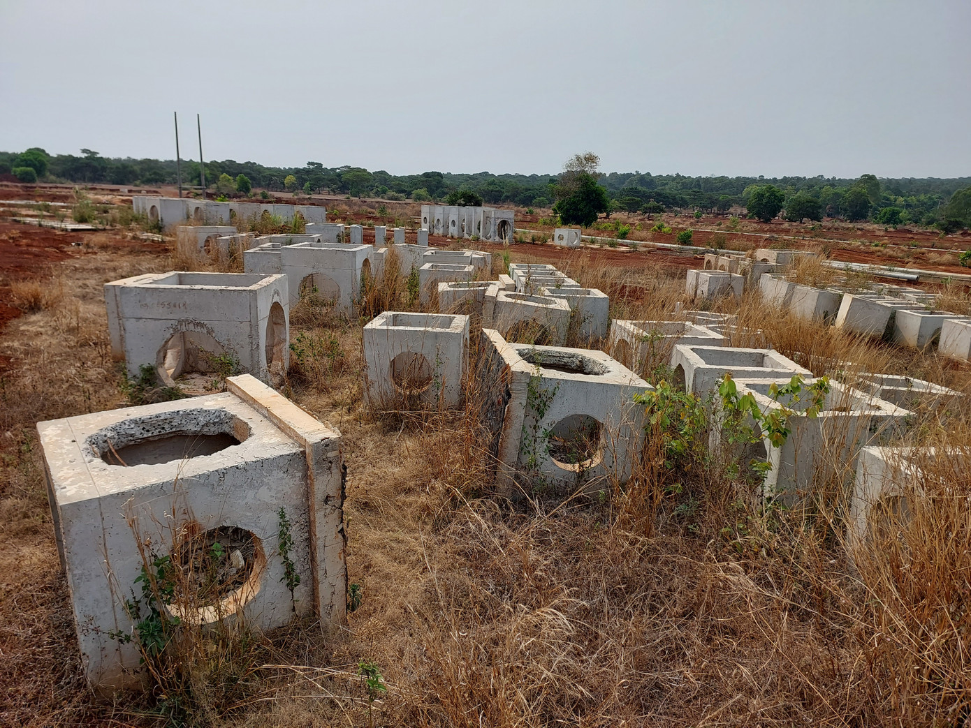 Hoang tàn ở dự án sân golf nghìn tỷ