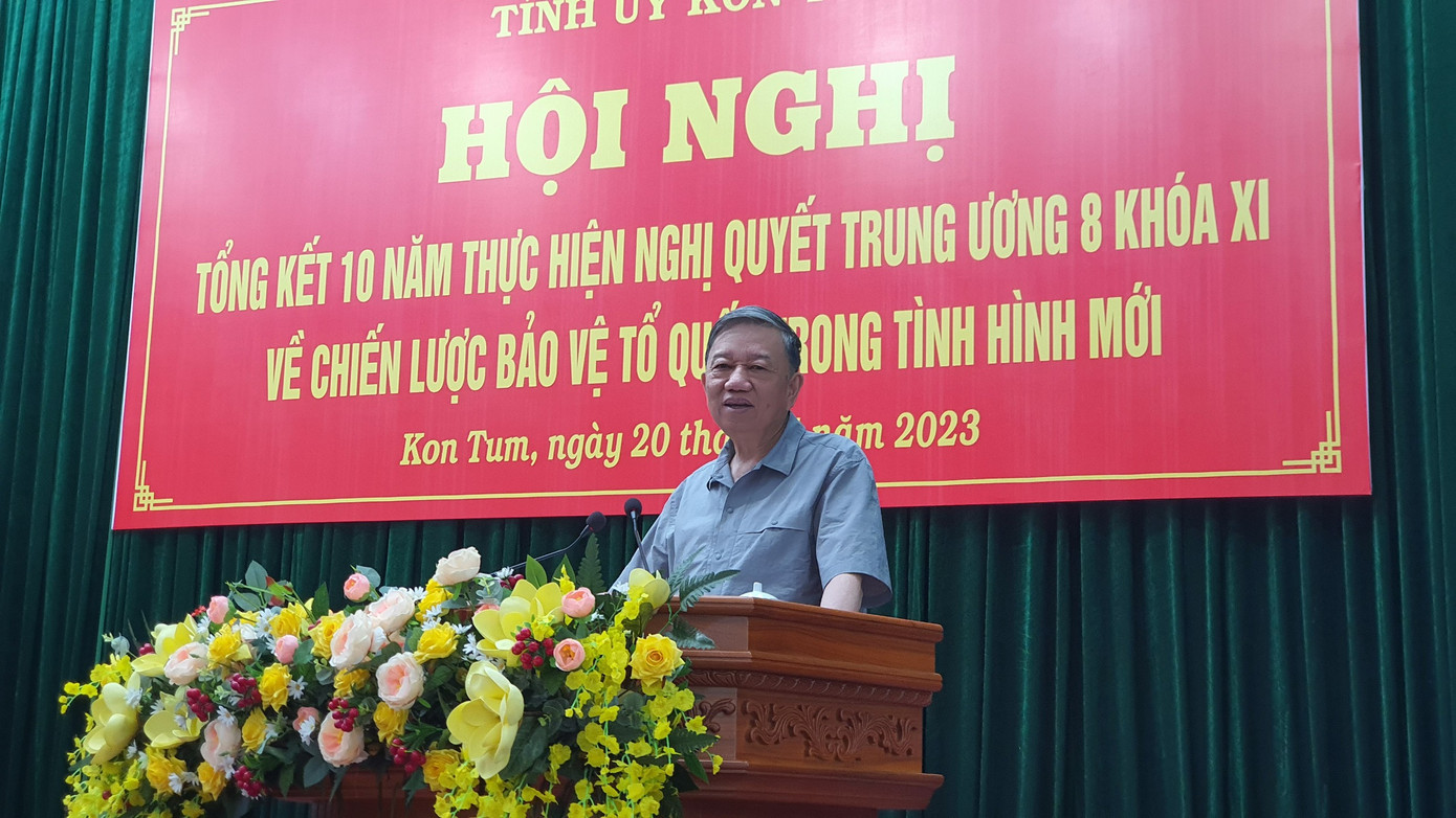 Đại tướng Tô Lâm - Bộ trưởng Bộ Công an, làm việc tại tỉnh Kon Tum