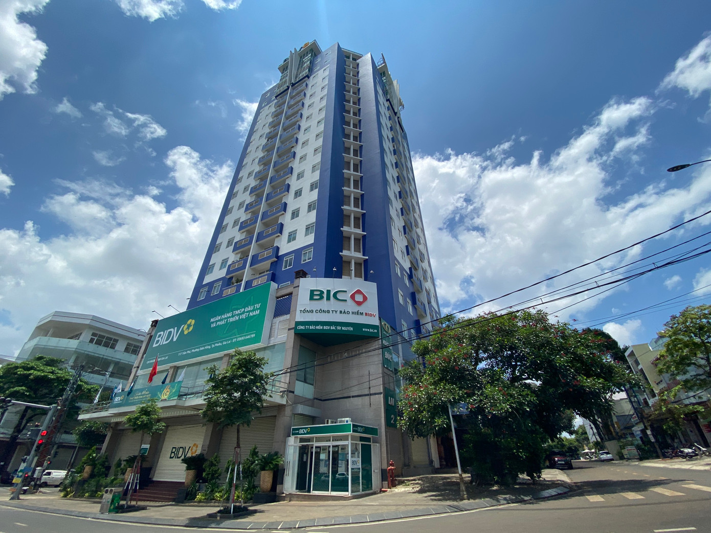 Trụ sở BIDV - chi nhánh Nam Gia Lai, nơi bà Hiền rút 3,5 tỷ đồng Trụ sở BIDV - chi nhánh Nam Gia Lai, nơi bà Hiền rút 3,5 tỷ đồng