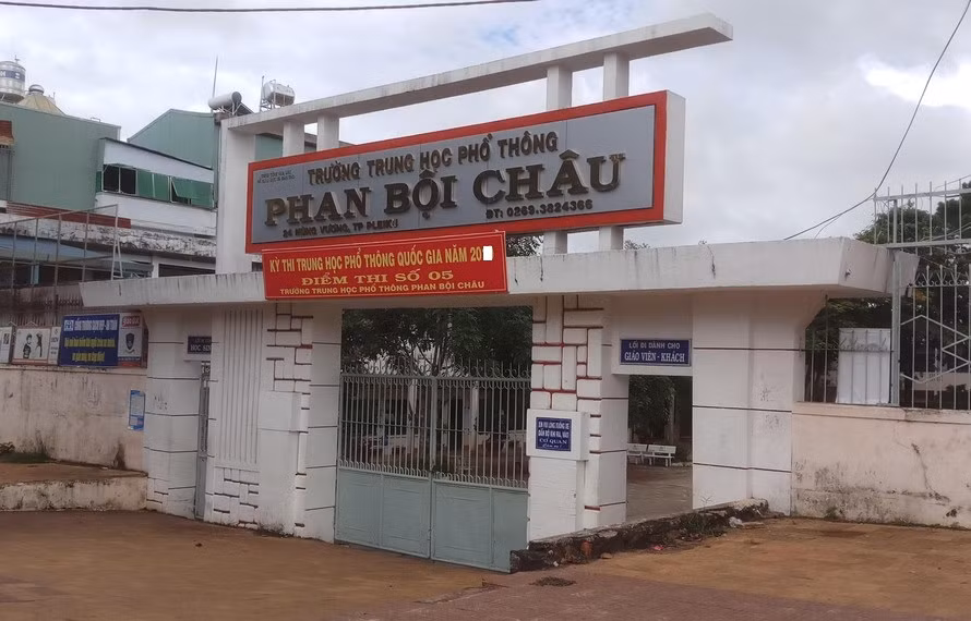 Trường THPT Phan Bội Châu (ở Gia Lai) xuất hiện 4 sự việc lừa đảo "chuyển tiền cấp cứu" Trường THPT Phan Bội Châu (ở Gia Lai) xuất hiện 4 sự việc lừa đảo "chuyển tiền cấp cứu"