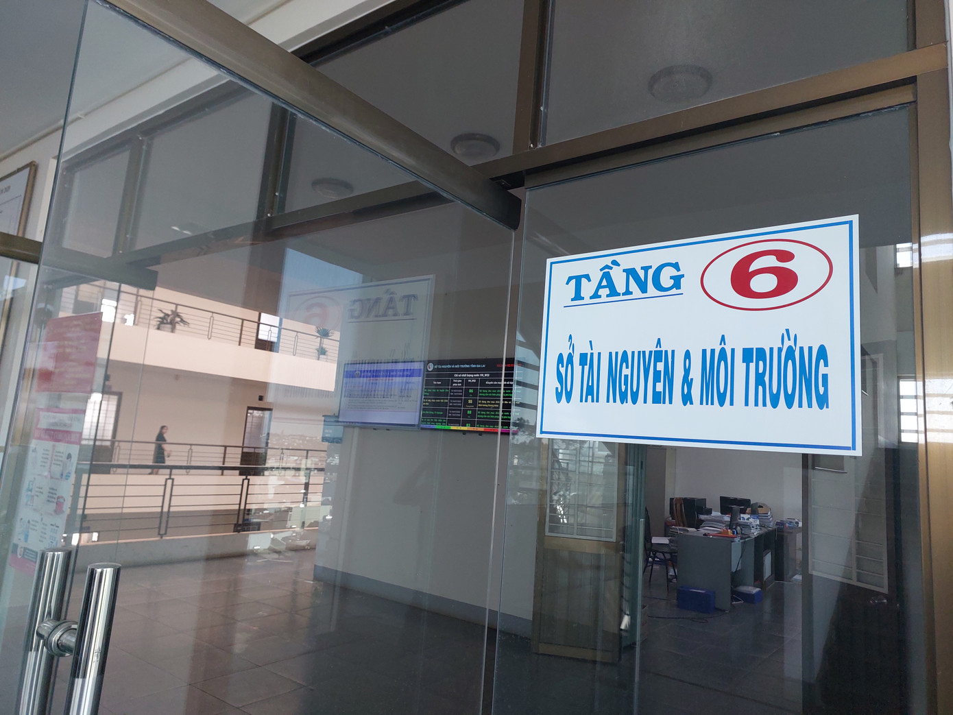 Thường trực Tỉnh ủy Gia Lai chỉ đạo xử lý thông tin tiêu cực tại Sở Tài nguyên và Môi trường Thường trực Tỉnh ủy Gia Lai chỉ đạo xử lý thông tin tiêu cực tại Sở Tài nguyên và Môi trường