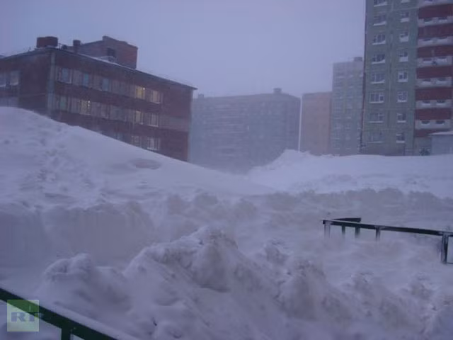 Mùa đông khắc nghiệt nhất trong vòng bảy thập kỷ qua đang gây khó khăn cho cuộc sống người dân Nga