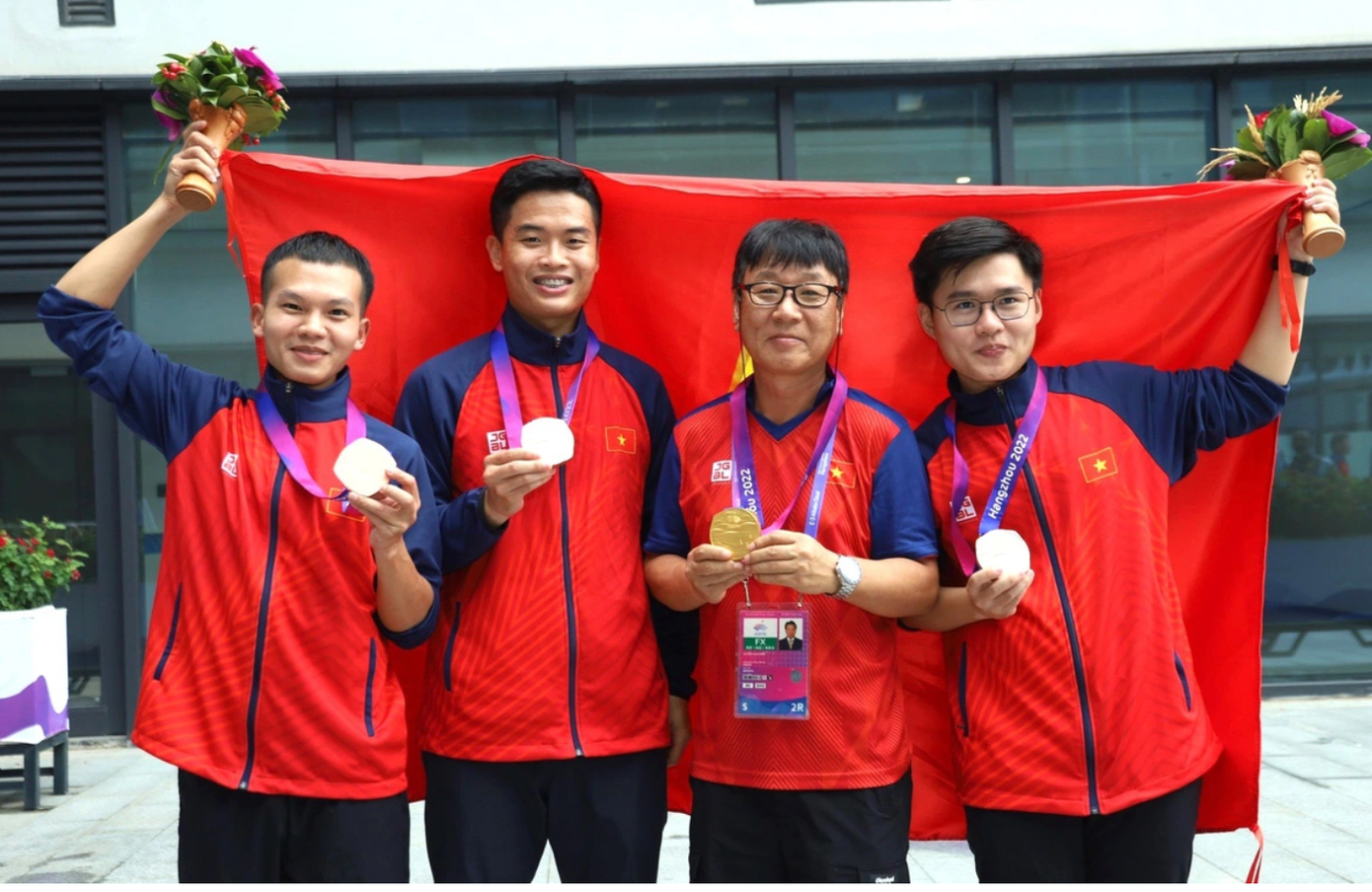 Chuyên gia Park Chung-gun gắn liền với những thành tích của bắn súng Việt Nam một thập niên qua (ảnh Quý Lượng)