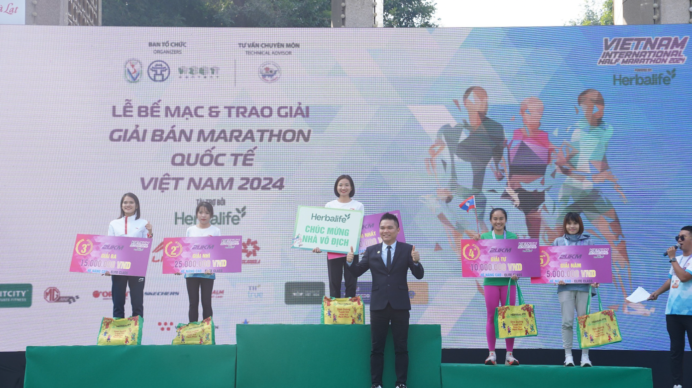 Hà Nội hướng đến tổ chức giải bán Marathon quốc tế chuyên nghiệp nhằm quảng bá hình ảnh tới bạn bè khu vực và thế giới. (ảnh Chi Chi) Hà Nội hướng đến tổ chức giải bán Marathon quốc tế chuyên nghiệp nhằm quảng bá hình ảnh tới bạn bè khu vực và thế giới. (ảnh Chi Chi)