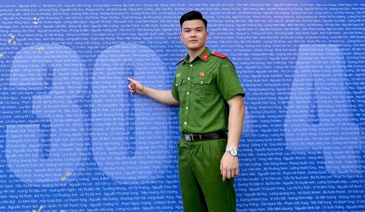 Thành Đạt là một trong những thành viên của đội nghệ thuật Học viện CSND dự Đại lễ 30/4. Ảnh: NVCC