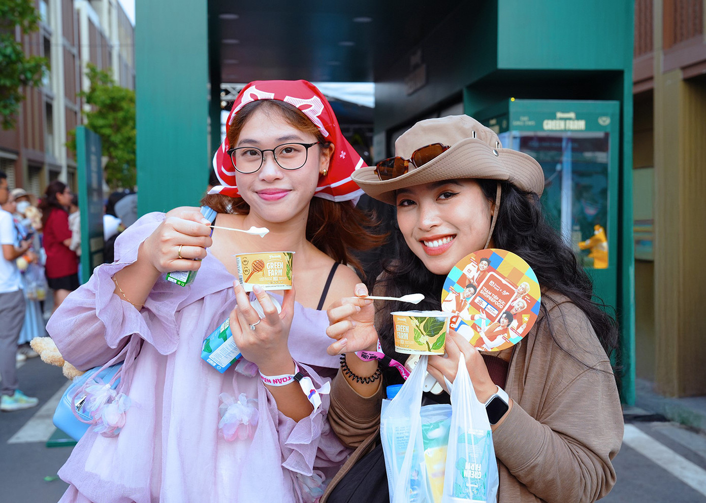 Vinamilk đổi mới từ sản phẩm đến trải nghiệm, tiếp cận người tiêu dùng trẻ. Ảnh: Vi Nam Vinamilk đổi mới từ sản phẩm đến trải nghiệm, tiếp cận người tiêu dùng trẻ. Ảnh: Vi Nam