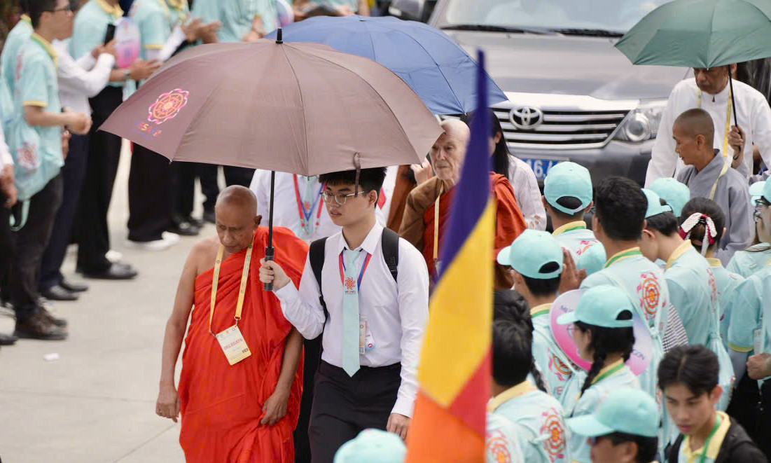 Tham gia hỗ trợ phục vụ tại Đại lễ Vesak 2025 có gần 600 thanh niên tình nguyện. Ảnh: Lê Ngọc Ánh