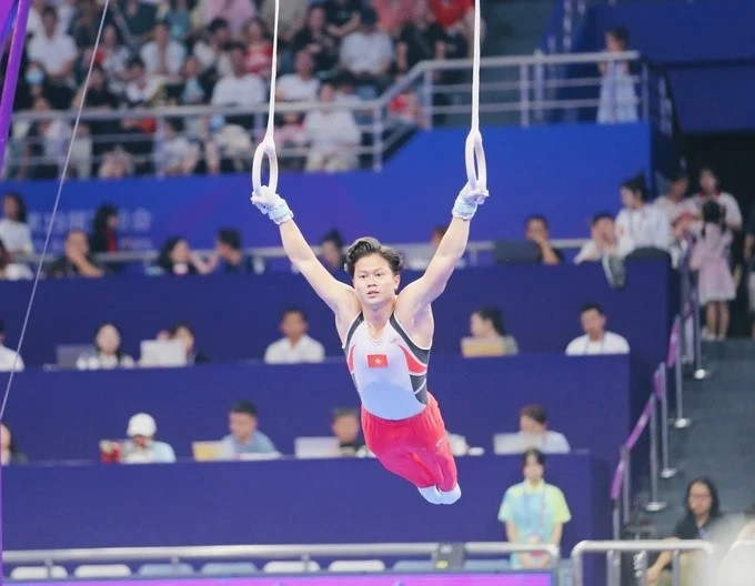 Nguyễn Văn Khánh Phong gặt hái huy chương tại hàng loạt giải đấu cấp quốc gia, khu vực và thế giới. Nguyễn Văn Khánh Phong gặt hái huy chương tại hàng loạt giải đấu cấp quốc gia, khu vực và thế giới.